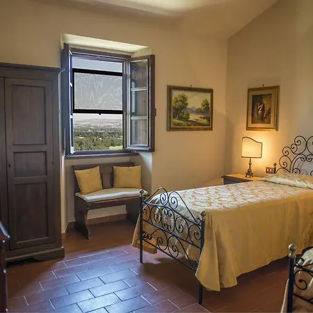 Casale Giovanna *